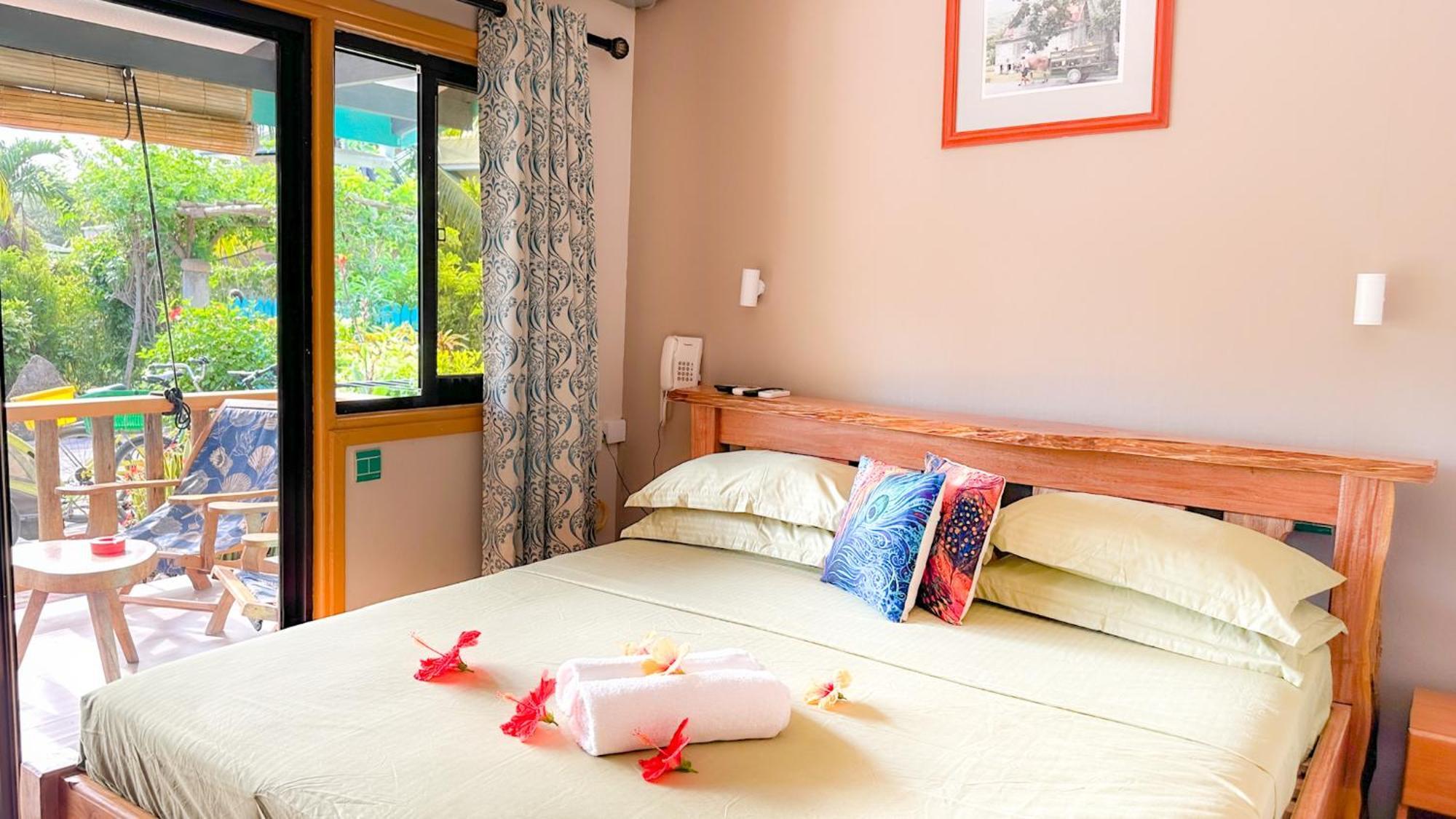 Bwaver Cottage La Digue Exterior photo
